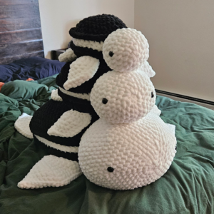 Small amigurumi cookies and cream sea turtle