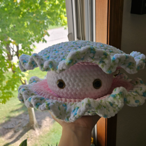 Amigurumi giant clam